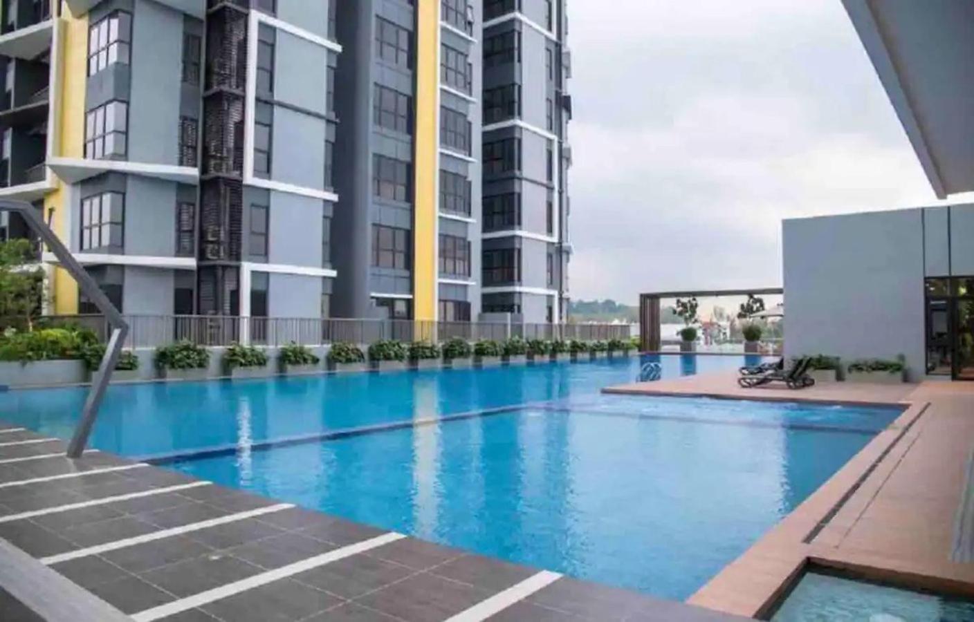 Le Pavilion Bandar Puteri Puchong Ngoại thất bức ảnh